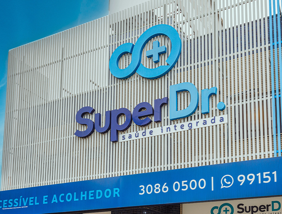 Fachada do Super Dr. Saúde Integrada em Ponta Grossa